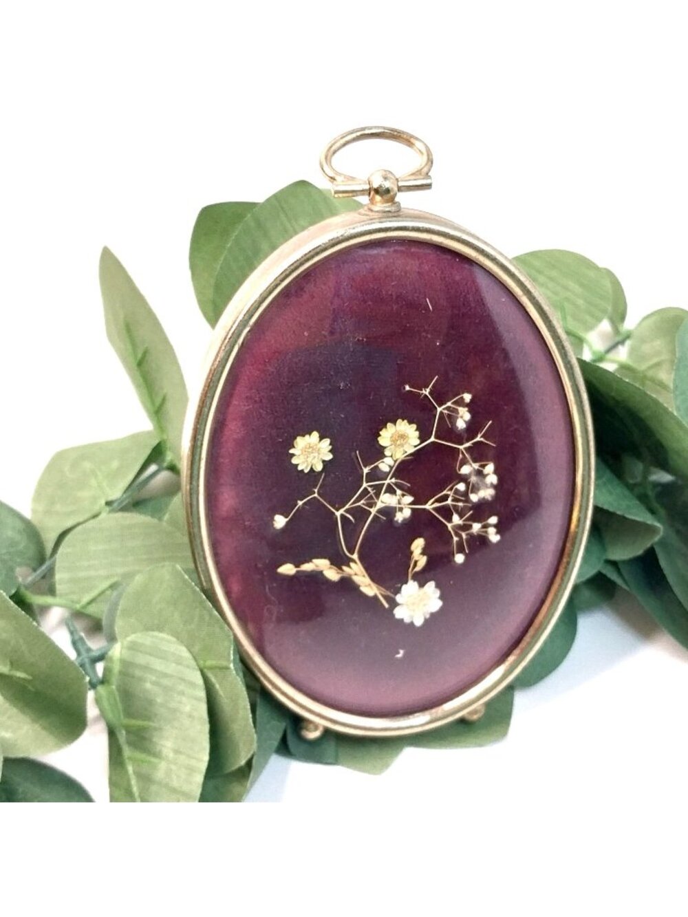 Vintage Pressed Flower Art in Gold Tone Small Oval Frame Convex Bubble Glass